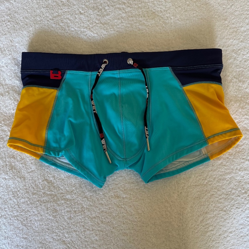 ☀️ Stylish Contrast! BWET Swim Trunk - Light Blue & Yellow - Small ☀️